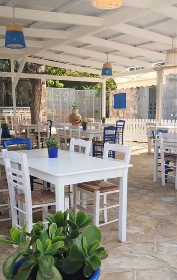Villa Eratous Seaside House à Agii Dimitrios ke Panteleimon Extérieur photo